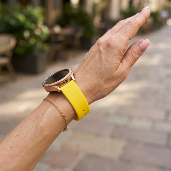 MYBANDZ Szilikon óraszíj gömb csattal /sárga/ 20mm