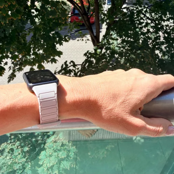 Mybandz Loop mágneses szilikon óraszíj/bézs/ Huawei Band 11/11pro